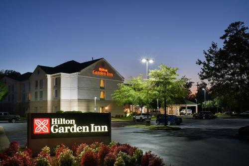 Hilton Garden Inn Newport News allows 18 year olds to book a room in Newport News