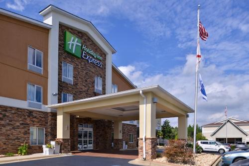 Holiday Inn Express Montgomery East I-85, an IHG Hotel allows 18 year olds to book a room in Montgomery