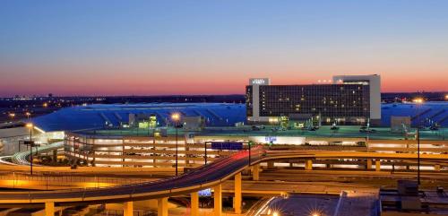 Grand Hyatt DFW Airport allows 18 year olds to book a room in Irving