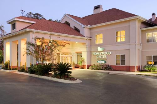 Homewood Suites by Hilton Tallahassee allows 18 year olds to book a room in Tallahassee