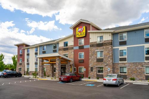 My Place Hotel-Vancouver, WA allows 18 year olds to book a room in Vancouver