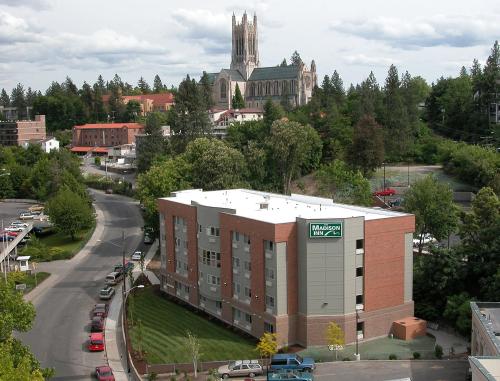 The Madison Inn by Riversage allows 18 year olds to book a room in Spokane