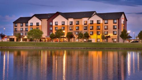 TownePlace Suites by Marriott Salt Lake City-West Valley allows 18 year olds to book a room in West Valley City