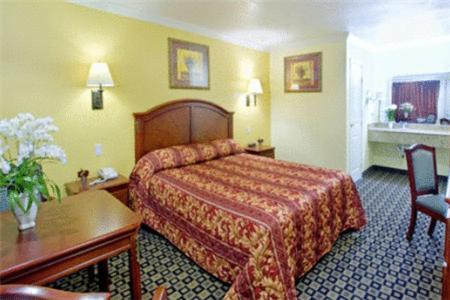 Americas Best Value Inn San Bernardino allows 18 year olds to book a room in San Bernardino