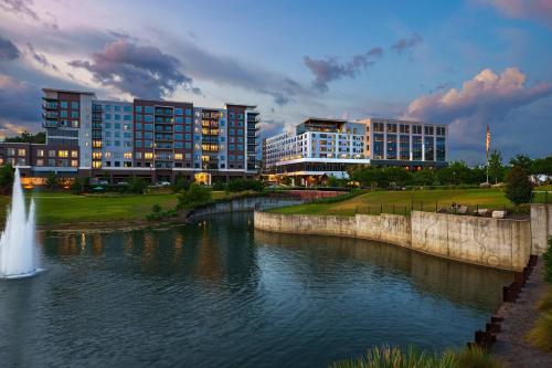 AC Hotel by Marriott Tallahassee Universities at the Capitol allows 18 year olds to book a room in Tallahassee