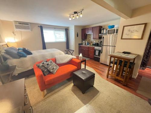 Twin Oaks Studio Extenders Stay Studio 2813 Apt 1 allows 18 year olds to book a room in Syracuse