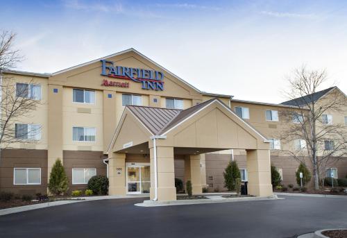 Fairfield Inn Huntsville allows 18 year olds to book a room in Huntsville