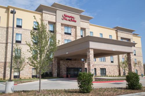 Hampton Inn and Suites by Hilton McKinney allows 18 year olds to book a room in McKinney