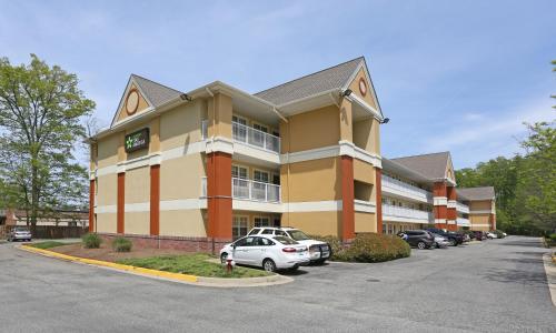 Extended Stay America Suites - Newport News - Oyster Point allows 18 year olds to book a room in Newport News