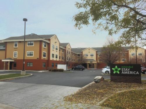 Extended Stay America Suites - Salt Lake City - West Valley Center allows 18 year olds to book a room in West Valley City