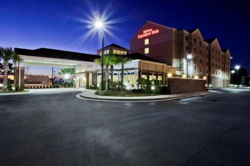 Hilton Garden Inn Mobile West I-65 Airport Boulevard allows 18 year olds to book a room in Mobile