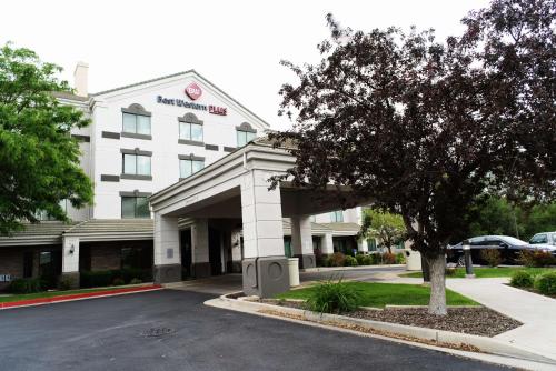 Best Western Plus Provo University Inn allows 18 year olds to book a room in Provo