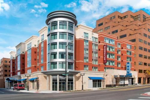 Residence Inn by Marriott Ann Arbor Downtown allows 18 year olds to book a room in Ann Arbor