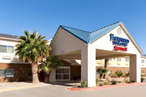 Fairfield Inn & Suites Midland allows 18 year olds to book a room in Midland