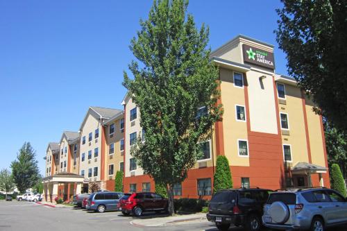 Extended Stay America Suites - Seattle - Kent allows 18 year olds to book a room in Kent