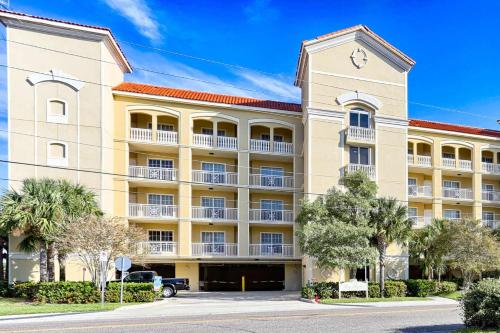 204 Bay Harbor allows 18 year olds to book a room in Clearwater