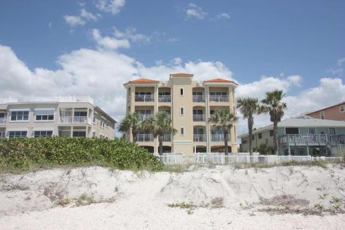 Sun & Sea C300 allows 18 year olds to book a room in Clearwater