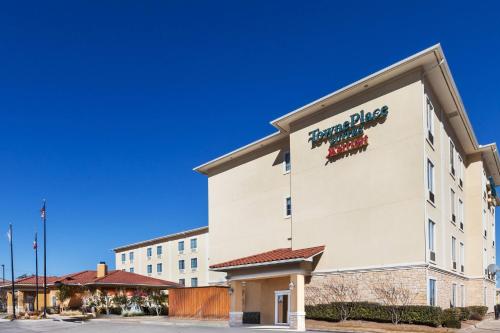 TownePlace Suites by Marriott Odessa allows 18 year olds to book a room in Odessa