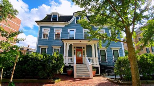 Ginkgo House on Harvard allows 18 year olds to book a room in Cambridge