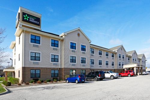 Extended Stay America Suites - Rochester - North allows 18 year olds to book a room in Rochester