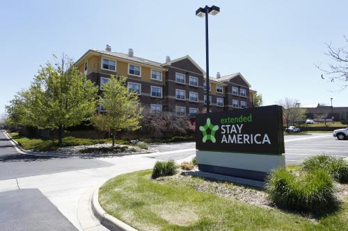 Extended Stay America Suites - Denver - Westminster allows 18 year olds to book a room in Westminster