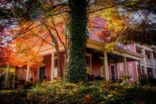 The Hollinger House allows 18 year olds to book a room in Lancaster