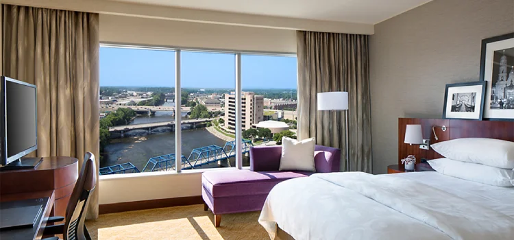 Grand Rapids Hotels